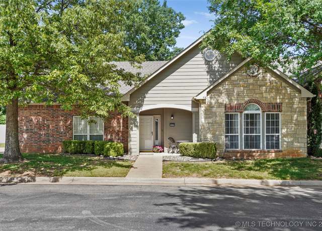 Property at 10107 S 94th EastPlace, Tulsa, OK 74133, 3 beds, 2 baths