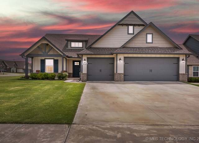 Property at 10101 S 232nd EastAvenue, Broken Arrow, OK 74014, 3 beds, 3 baths