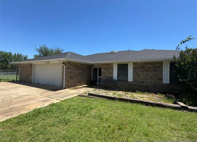 Property at 1310 Lou Allard Dr, Drumright, OK 74030, 3 beds, 2 baths