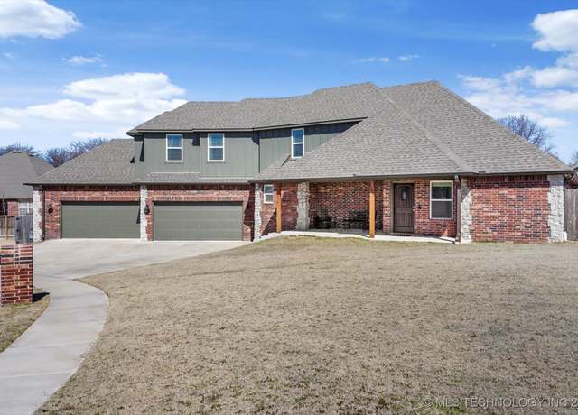 Property at 2937 N Fern Ct, Broken Arrow, OK 74012, 3 beds, 3 baths