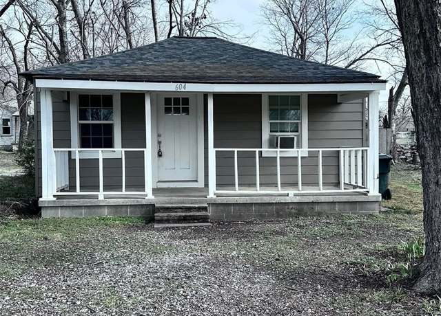 Property at 604 S Maryland Ave, Claremore, OK 74017, 2 beds, 1 bath