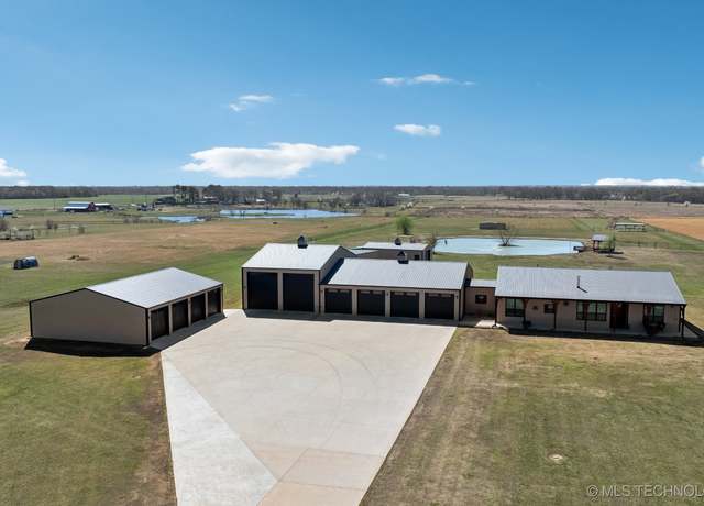 Property at 23800 E 720 Rd, Wagoner, OK 74467, 3 beds, 2 baths