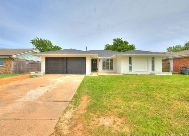 Property at 5015 S 89th EastPlace, Tulsa, OK 74145, 4 beds, 2 baths
