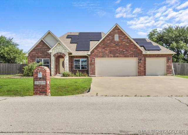Property at 23609 E 135th St, Coweta, OK 74429, 3 beds, 2 baths