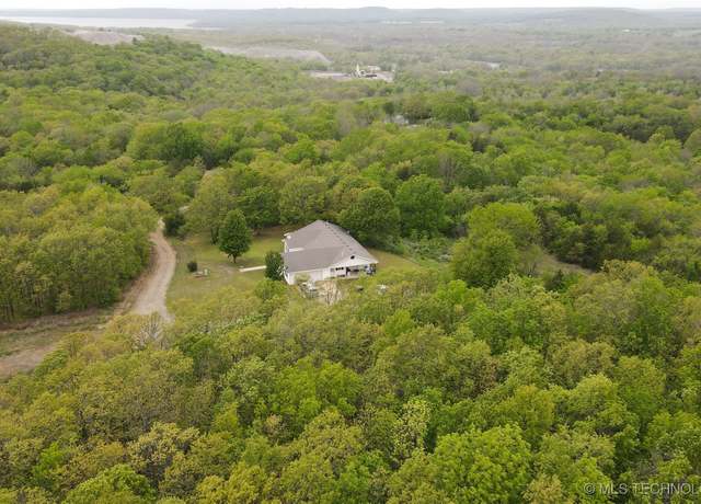 Property at 7840 W Wildflower Ln, Hulbert, OK 74441, 3 beds, 2.5 baths