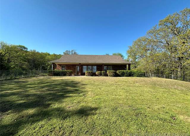 Property at 6261 E 53rd St S, Muskogee, OK 74403, 3 beds, 2 baths