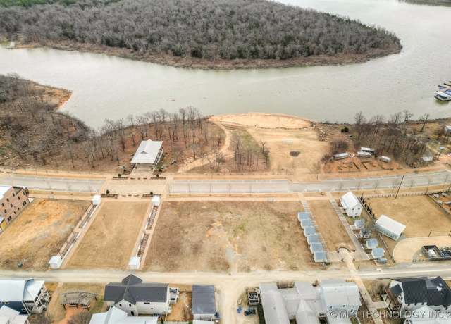 Property at 35 Water St, Carlton Landing, OK 74432