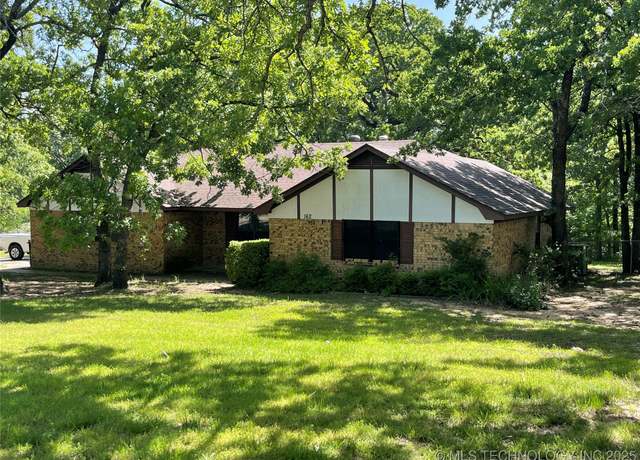 Property at 162 Park Lake Dr, Mead, OK 73449, 3 beds, 2.5 baths