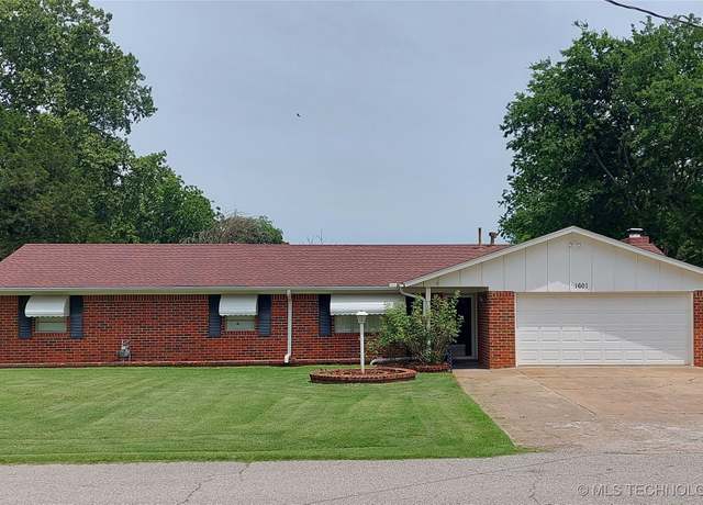 Property at 1601 S 165th West Ave, Sand Springs, OK 74063, 3 beds, 2 baths