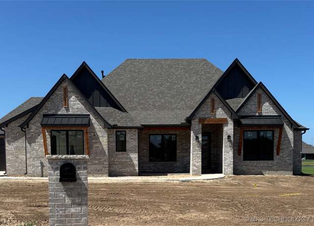Property at 4247 E 179th St S, Bixby, OK 74008, 4 beds, 4 baths