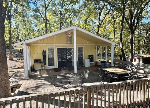 Property at 73261 S 326 Rd, Wagoner, OK 74467, 2 beds, 1 bath