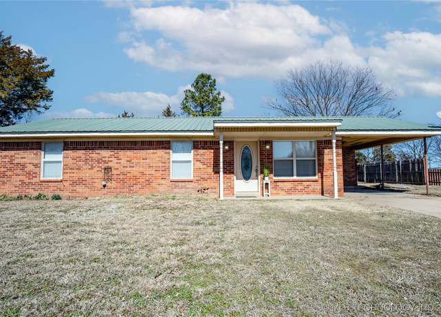 Property at 1507 N Fallin Ave, Hominy, OK 74035, 3 beds, 1.5 baths