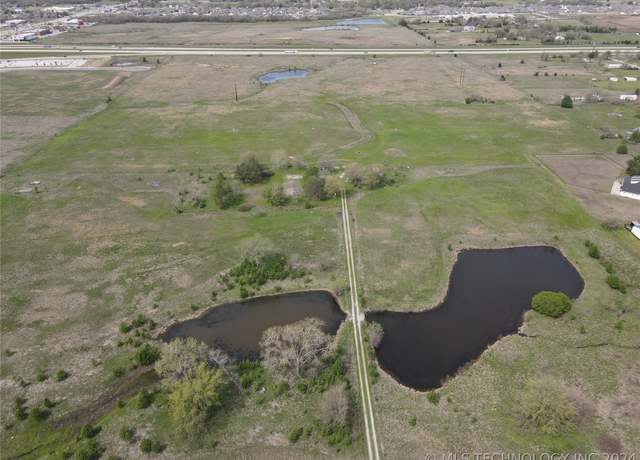 Property at 11980 N 145th Ave, Collinsville, OK 74021