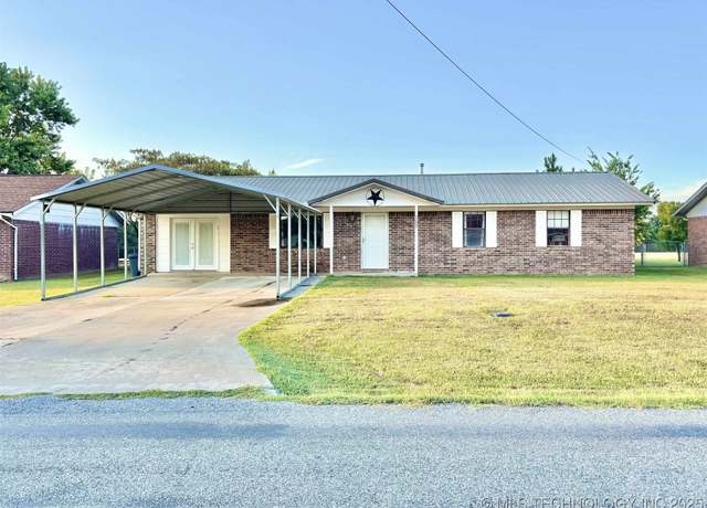 Property at 707 NE H. St, Stigler, OK 74462, 3 beds, 1.5 baths