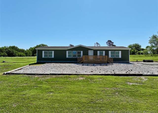 Property at 48507 E County Road 1540 Rd, Stratford, OK 74872, 4 beds, 2 baths
