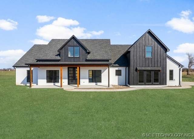Property at 2500 N 104th W, Muskogee, OK 74401, 4 beds, 4.5 baths