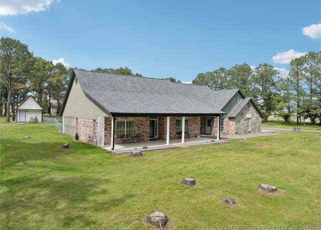 Property at 19978 E Murrell Rd, Tahlequah, OK 74464, 3 beds, 2 baths