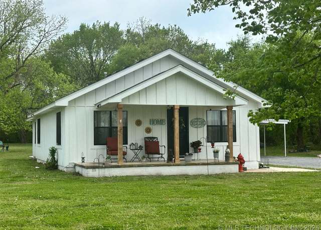 Property at 611 E Highway 1, Allen, OK 74825, 3 beds, 2 baths