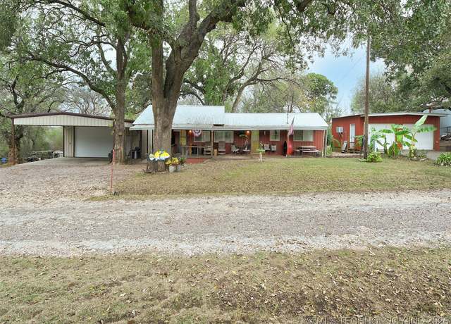 Property at 6446 War Bonnet Ave, Kingston, OK 73439, 2 beds, 2.5 baths