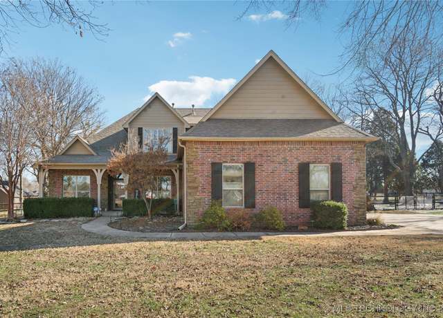 Property at 7843 N 186th EastAvenue, Owasso, OK 74055, 4 beds, 2.5 baths