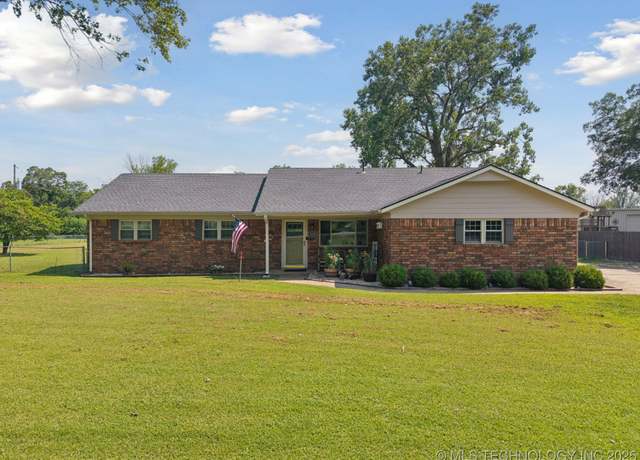 Property at 4154 E 483 Rd, Owasso, OK 74055, 3 beds, 2 baths