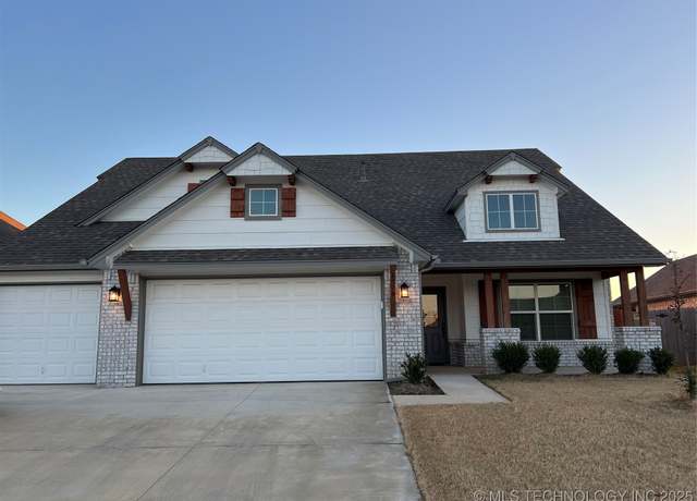 Property at 6370 E 124th Ct, Bixby, OK 74008, 4 beds, 2 baths