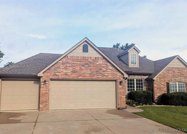 Property at 7870 N 163rd East Ct, Owasso, OK 74055, 4 beds, 3 baths