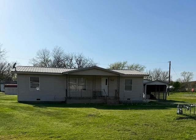Property at 303 N County Line, Allen, OK 74825, 3 beds, 1 bath