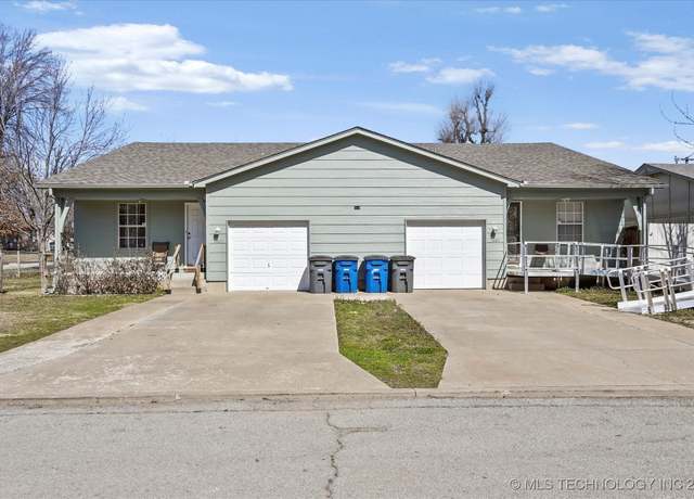 Property at 5803 E Easton St, Tulsa, OK 74115, 3 beds, 2 baths