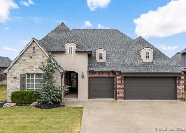 Property at 12934 S 2nd St, Jenks, OK 74037, 3 beds, 2.5 baths