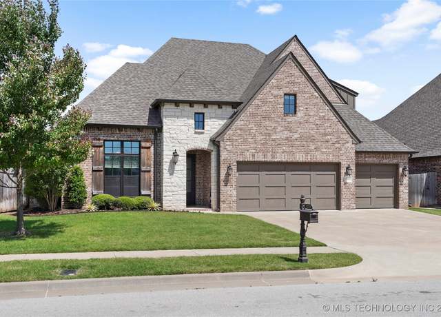 Property at 12113 S Fulton Ave E, Bixby, OK 74008, 5 beds, 3.5 baths