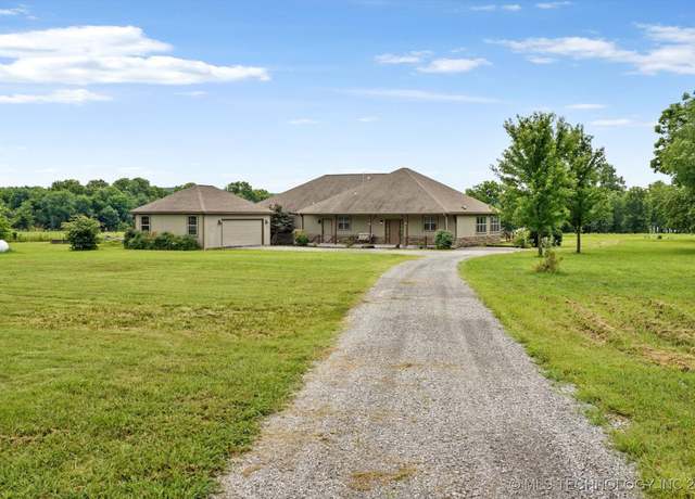 Property at 2130 E 4675 Rd, Pryor, OK 74361, 3 beds, 2 baths
