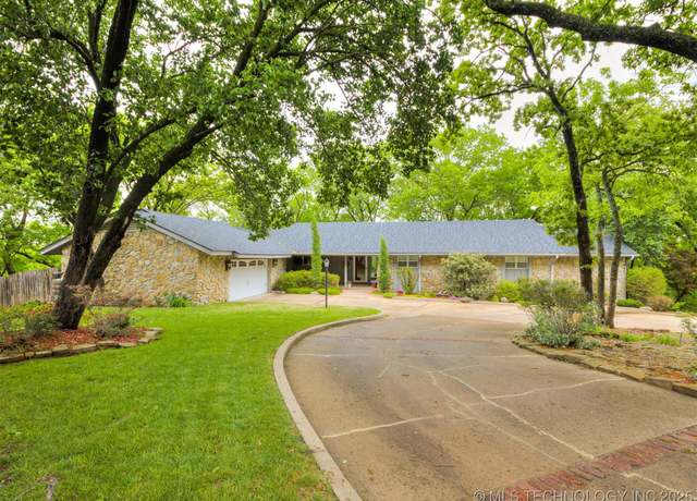 Property at 1201 Dogwood Ct, Bartlesville, OK 74006, 5 beds, 3.5 baths