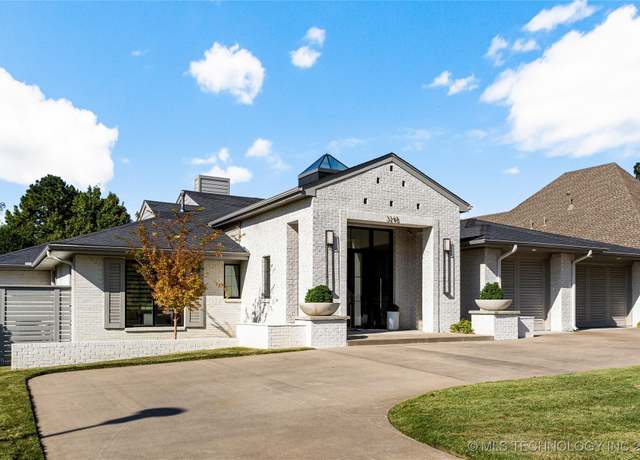 Property at 3248 S Zunis Pl, Tulsa, OK 74105, 4 beds, 4.5 baths