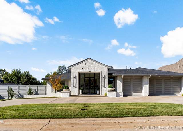 Property at 3248 S Zunis Pl, Tulsa, OK 74105, 4 beds, 4.5 baths