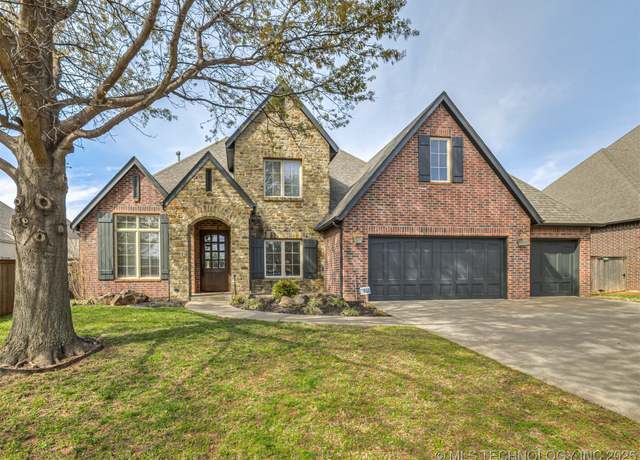 Property at 7315 E 112th Pl S, Bixby, OK 74008, 5 beds, 3 baths
