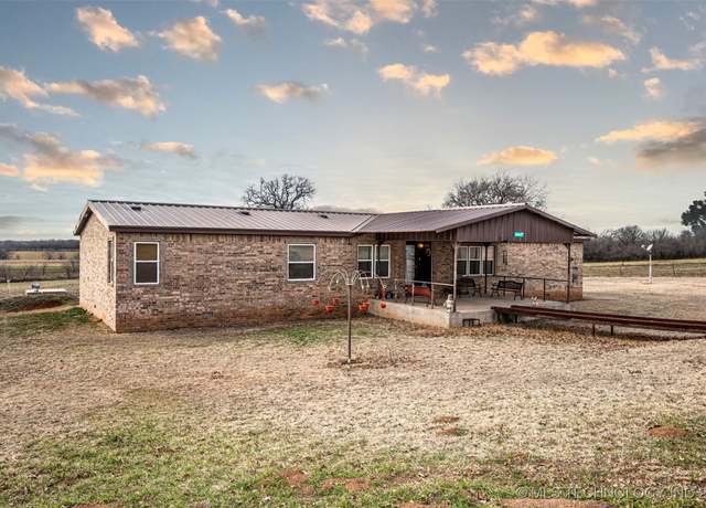 Property at 25209 E County Road 1730, Elmore City, OK 73433, 4 beds, 2.5 baths