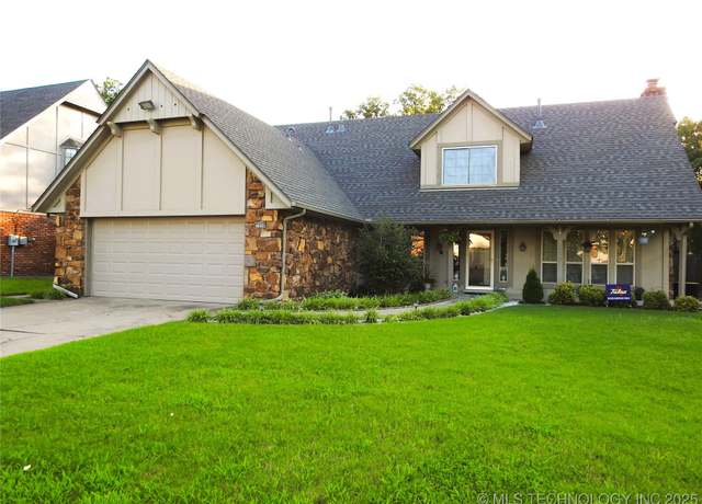 Property at 1604 S Chestnut Ave, Broken Arrow, OK 74012, 4 beds, 2.5 baths