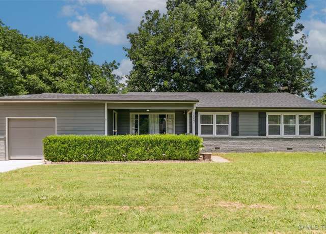 Property at 1557 E 49th Pl, Tulsa, OK 74105, 3 beds, 1 bath