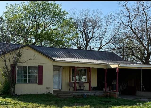 Property at 203 N County Line, Allen, OK 74825, 3 beds, 1 bath
