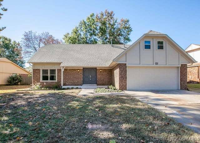Property at 2625 W Fort Worth Pl, Broken Arrow, OK 74012, 4 beds, 2 baths