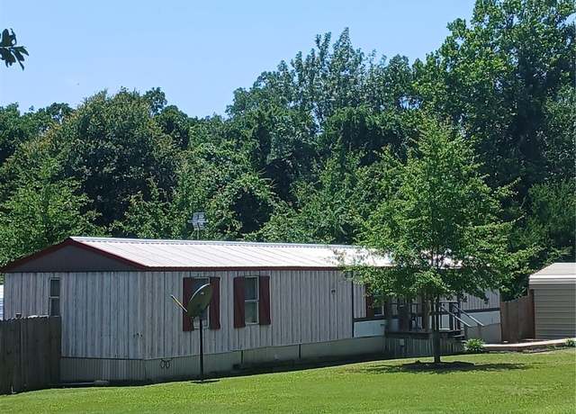 Property at 459114 E 1115 Rd, Sallisaw, OK 74955, 3 beds, 2 baths