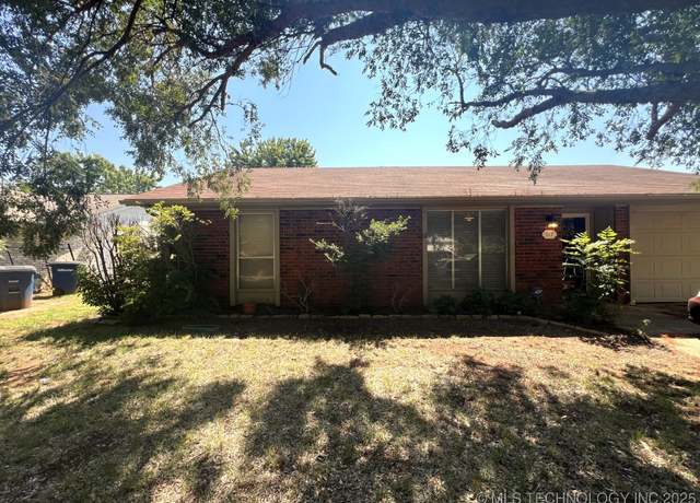 Property at 917 E Franklin Ave, Stillwater, OK 74075, 2 beds, 1 bath