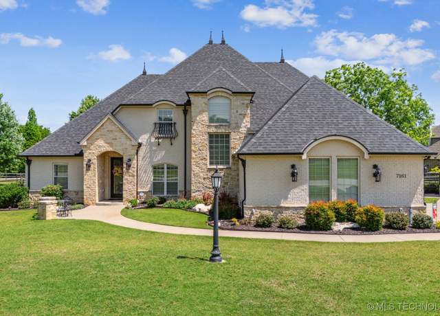 Property at 7161 Hackberry Rdg, Owasso, OK 74055, 4 beds, 3 baths