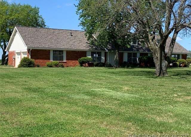 Property at 5303 E 86th St, Owasso, OK 74055, 4 beds, 2.5 baths