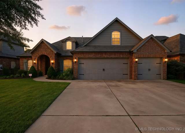 Property at 3710 W 110th Pl, Jenks, OK 74037, 3 beds, 3.5 baths