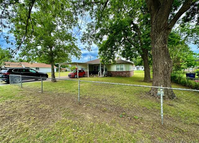 Property at 4819 S Waco Ave, Tulsa, OK 74107, 4 beds, 1 bath
