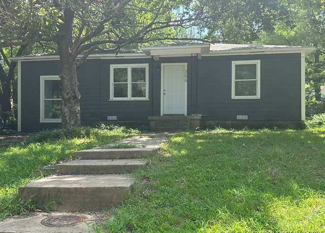 Property at 306 G St SE, Ardmore, OK 73401, 3 beds, 2 baths