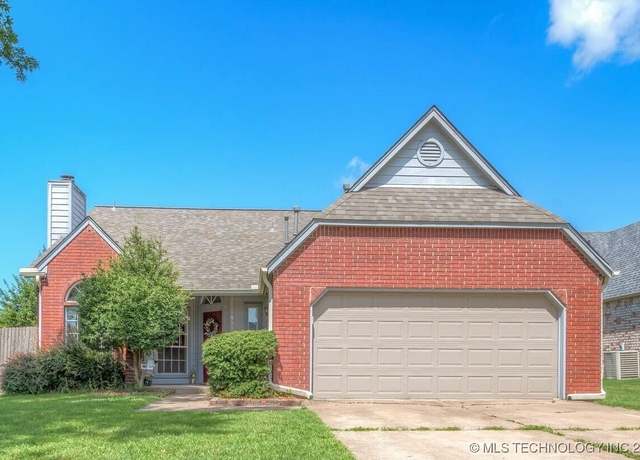 Property at 9528 S 93rd EastAvenue, Tulsa, OK 74133, 5 beds, 3 baths