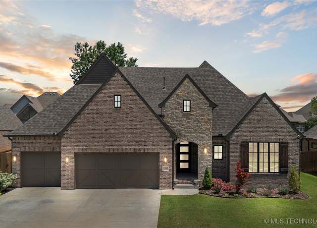 Property at 12509 S 102nd East Ave, Bixby, OK 74008, 4 beds, 2.5 baths